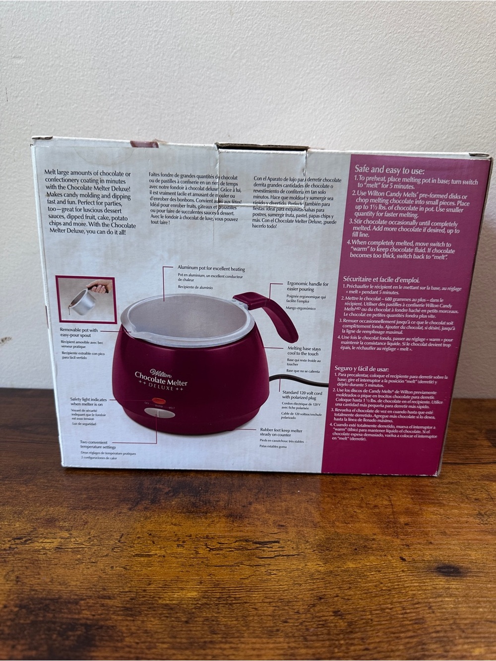 Wilton Chocolate Melter Deluxe Electric Candy Melting Pot Dipping Machine Box - Picture 2 of 5